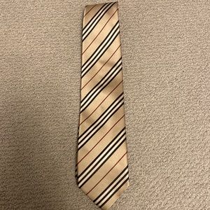 Classic mens Burberry tie